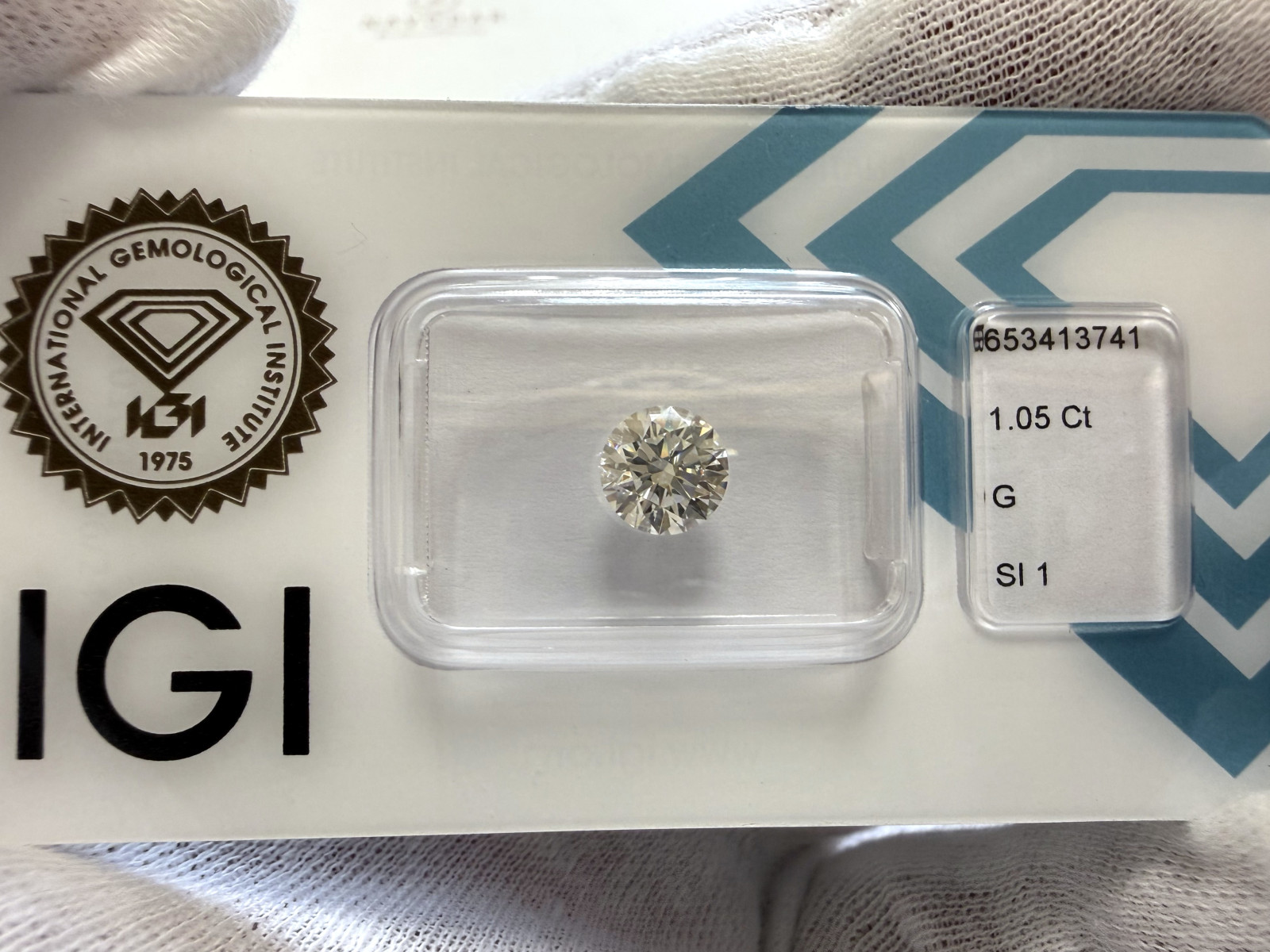 1.05 CT G SI1 NATURAL DIAMOND IGI 1 1.05 CT, G, SI1 NARAVNI DIAMANT